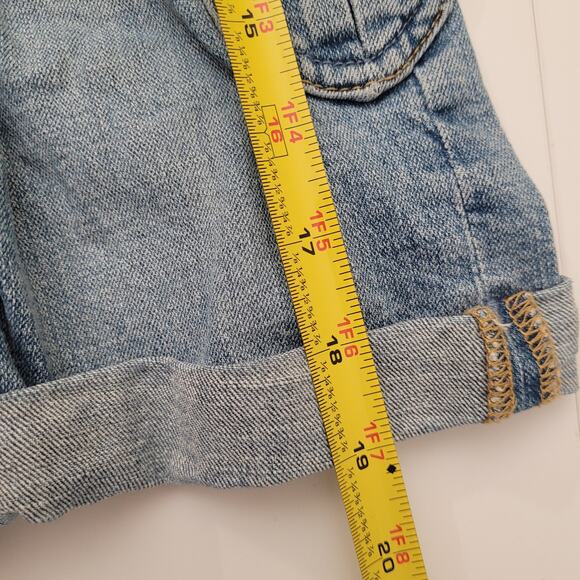 Levi’s Signature Baby Overalls 18M Butterfly Embroidered Denim Shorts Girl Cute - Picture 7 of 8